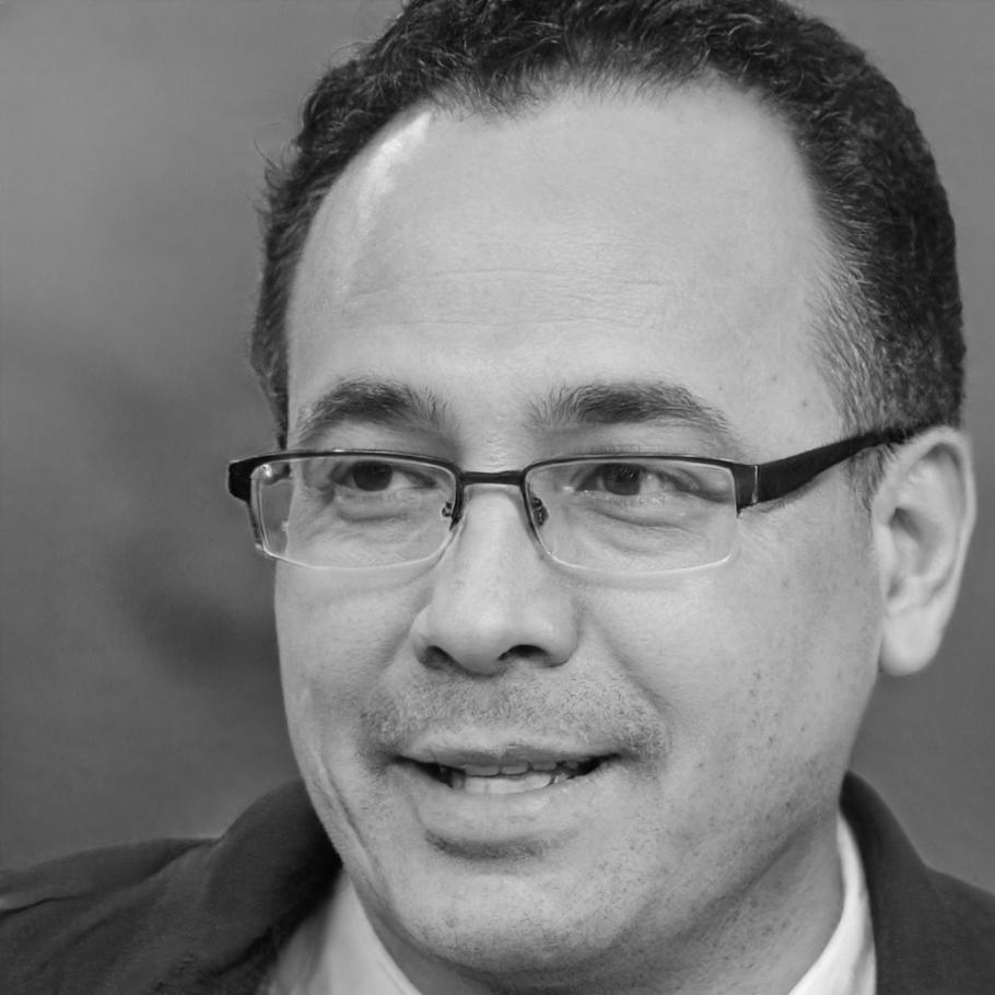 Portrait de Marc Dubois, formateur Excel financier